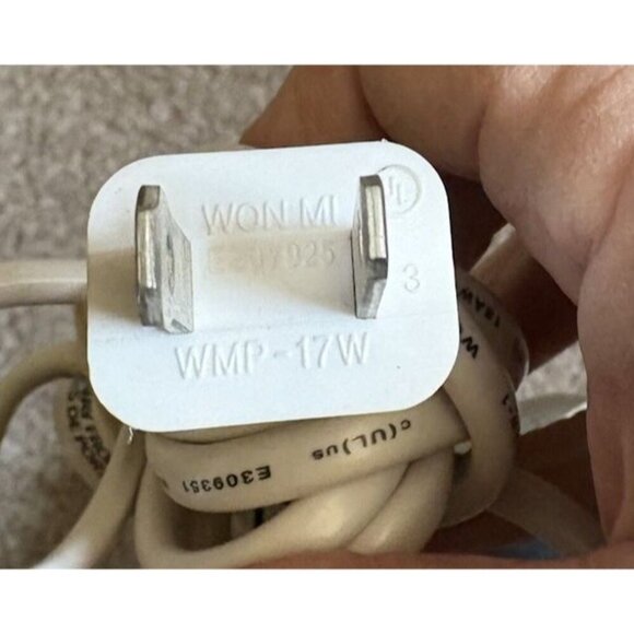 Beachwaver Co S1.25 Rotating Curling Iron S1.25 220-410° 110-240V - Picture 2 of 4